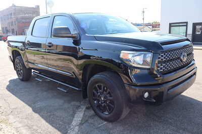 2020 Toyota Tundra Crew Cab, $29995. Photo 2