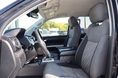 2020 Toyota Tundra Crew Cab, $29995. Photo 5