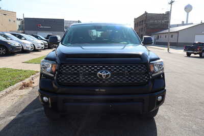 2020 Toyota Tundra Crew Cab, $29995. Photo 12