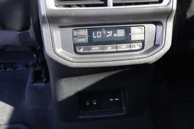 2026 Volkswagen Atlas, $35995. Photo 12