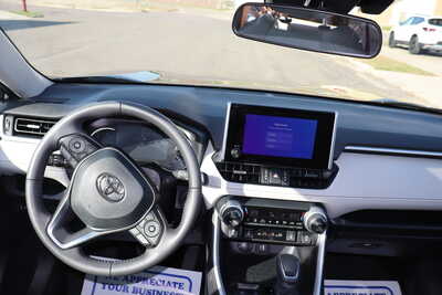2025 Toyota RAV4, $29995. Photo 7