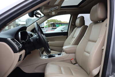 2021 Jeep Grand Cherokee, $22500. Photo 6