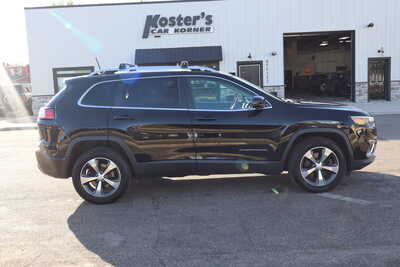 2019 Jeep Cherokee, $13500. Photo 6