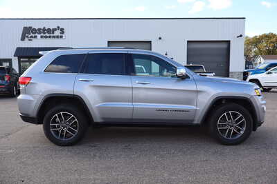 2019 Jeep Cherokee, $15995. Photo 10