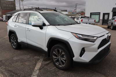 2024 Toyota RAV4, $31995. Photo 2