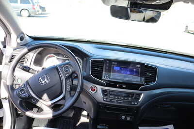 2023 Honda Ridgeline, $23995. Photo 7