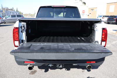 2023 Honda Ridgeline, $23995. Photo 11