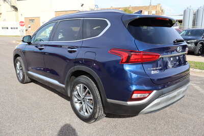 2019 Hyundai Santa Fe, $17995. Photo 4