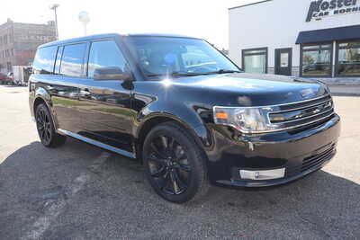 2018 Ford Flex, $14995. Photo 2