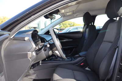 2023 Mazda CX-30, $17995. Photo 5