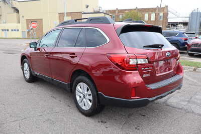 2017 Subaru Outback, $12995. Photo 4