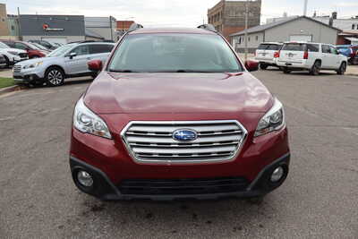 2017 Subaru Outback, $12995. Photo 10