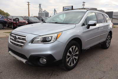 2017 Subaru Outback, $13995. Photo 1
