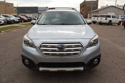 2017 Subaru Outback, $13995. Photo 12