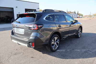 2021 Subaru Outback, $19995. Photo 3