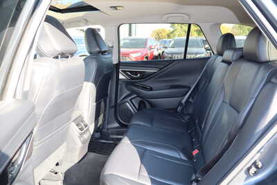 2021 Subaru Outback, $19995. Photo 6