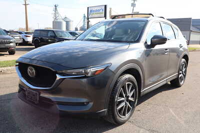 2017 Mazda CX-5, $15995. Photo 1