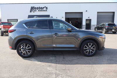 2017 Mazda CX-5, $15995. Photo 9