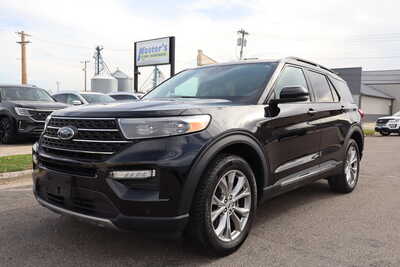 2023 Ford Explorer, $23995. Photo 1