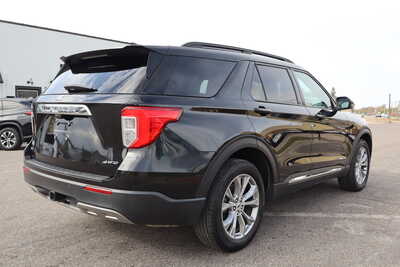 2023 Ford Explorer, $23995. Photo 3