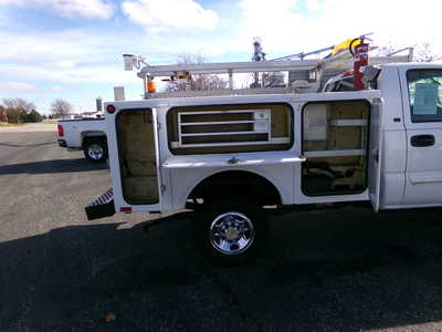 2006 Chevrolet 2500 Reg Cab, $14900. Photo 5