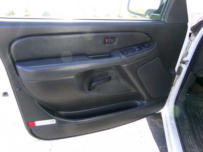 2006 Chevrolet 2500 Reg Cab, $14900. Photo 8