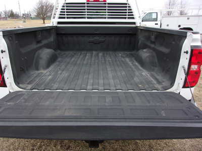 2016 Chevrolet 2500 Crew Cab, $24900. Photo 5