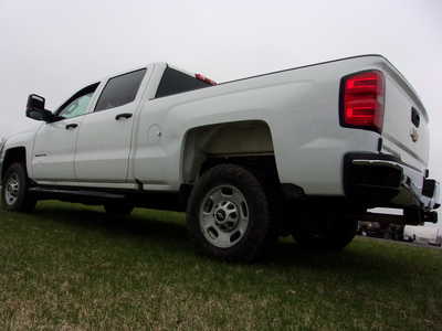 2016 Chevrolet 2500 Crew Cab, $25900. Photo 6