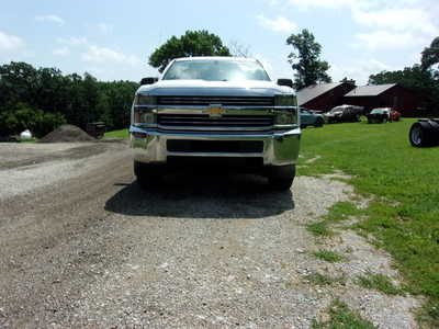 2015 Chevrolet 2500 Reg Cab, $14900. Photo 2