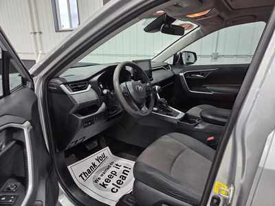 2019 Toyota RAV4, $24900. Photo 9