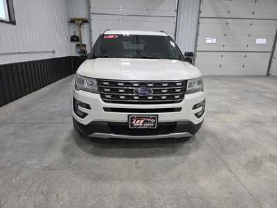 2016 Ford Explorer, $14500. Photo 3