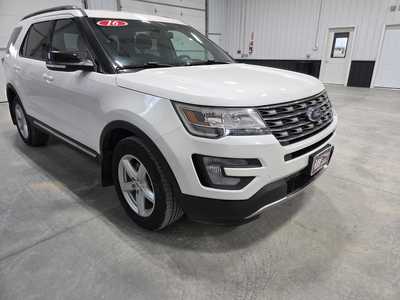 2016 Ford Explorer, $14500. Photo 4