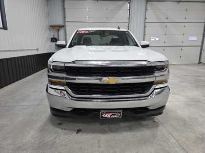 2018 Chevrolet 1500 Ext Cab, $24900. Photo 3