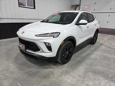 2024 Buick Encore GX, $25500. Photo 2