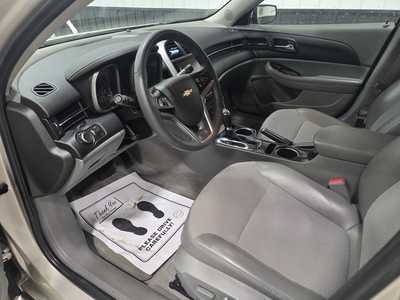 2015 Chevrolet Malibu, $13900. Photo 9