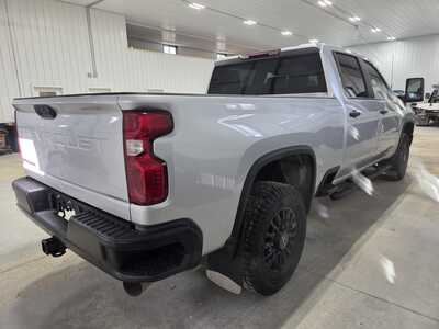 2023 Chevrolet 3500 Crew Cab, $53900. Photo 5