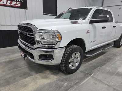 2022 RAM 2500 Crew Cab, $35900. Photo 2