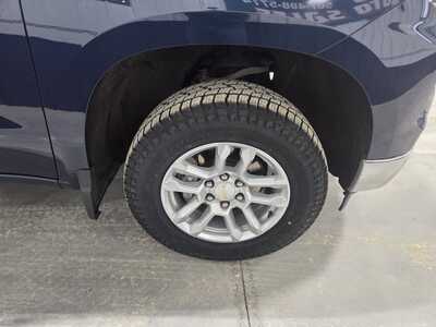 2022 Chevrolet 1500 Crew Cab, $37900. Photo 5