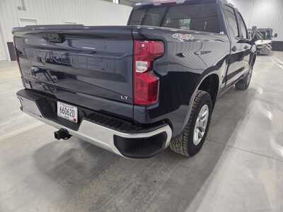 2022 Chevrolet 1500 Crew Cab, $37900. Photo 6