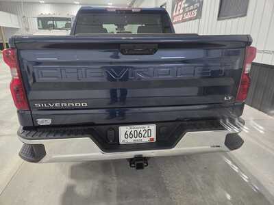 2022 Chevrolet 1500 Crew Cab, $37900. Photo 7