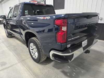 2022 Chevrolet 1500 Crew Cab, $37900. Photo 8