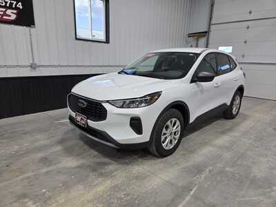 2026 Ford Escape, $28900. Photo 2