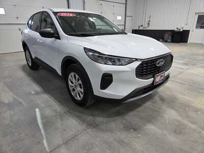 2026 Ford Escape, $28900. Photo 4