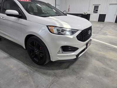 2019 Ford Edge, $24900. Photo 4