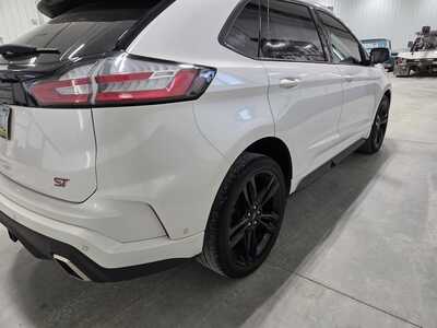 2019 Ford Edge, $24900. Photo 6