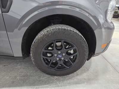 2023 Ford Maverick, $23900. Photo 5