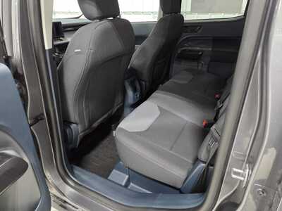 2023 Ford Maverick, $23900. Photo 9