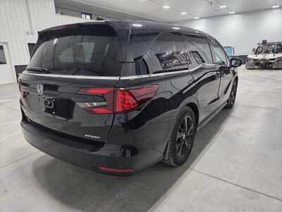2023 Honda Odyssey, $38900. Photo 6