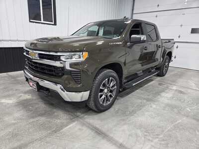 2023 Chevrolet 1500 Crew Cab, $37900. Photo 2