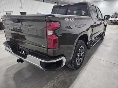 2023 Chevrolet 1500 Crew Cab, $37900. Photo 6